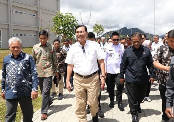 pln_sumut_dukung_tsth2_di_pollung_ini_kata_luhut_binsar_panjaitan
