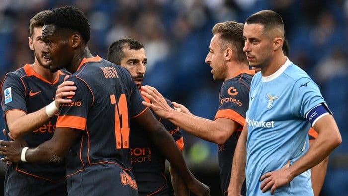 kalahkan_10_pemain_lazio_30_inter_milan_dipastikan_sabet_scudetto_ke21
