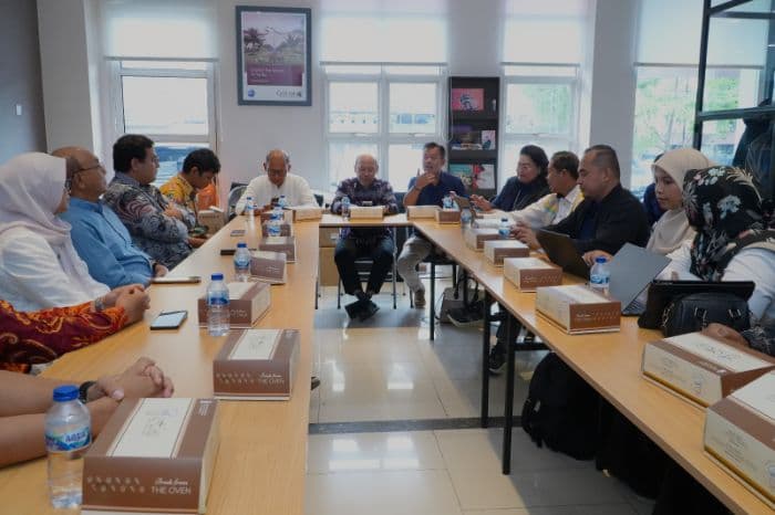 program_jaminan_kesehatan_nasional_perkuat_perlindungan_jemaah_haji_khusus_di_sumut