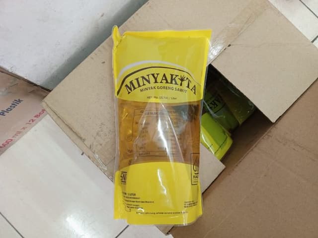 dinas_koperindag_toba_pastikan_minyakita_sesuai_het_