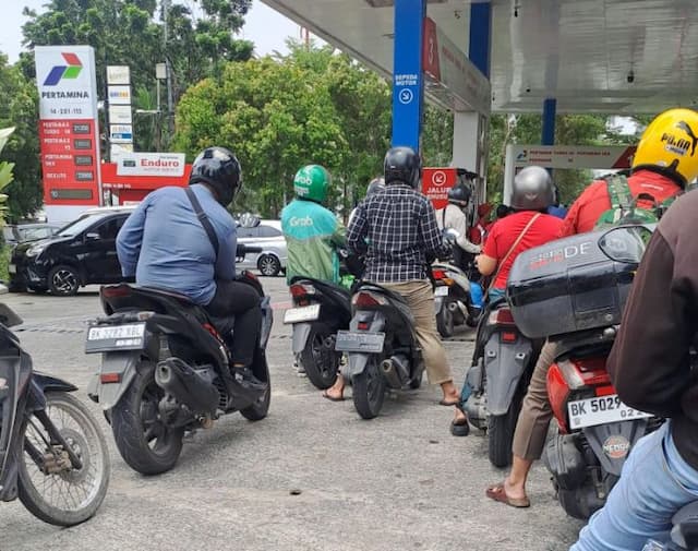 harga_pertamax_naik_stok_di_beberapa_spbu_kota_medan_kosong