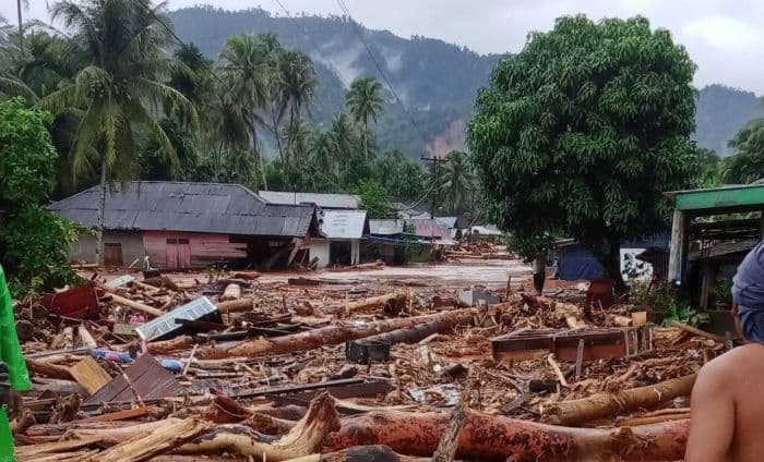 jadwal_penyaluran_bantuan_korban_bencana_tapteng_untuk_perbaikan_rumah_rusak_tahap_pertama_