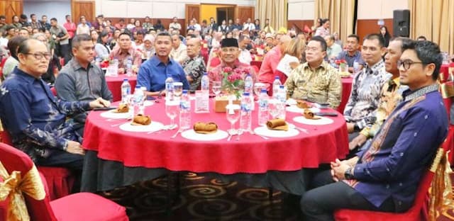 pisah_sambut_dandim_0207simalungun_bupati_anton_tegaskan_sinergi_tni_dan_pemkab_untuk_pembangunan