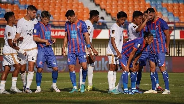 port_fc_tumbangkan_dewa_united_21_lolos_ke_final_piala_presiden_2025