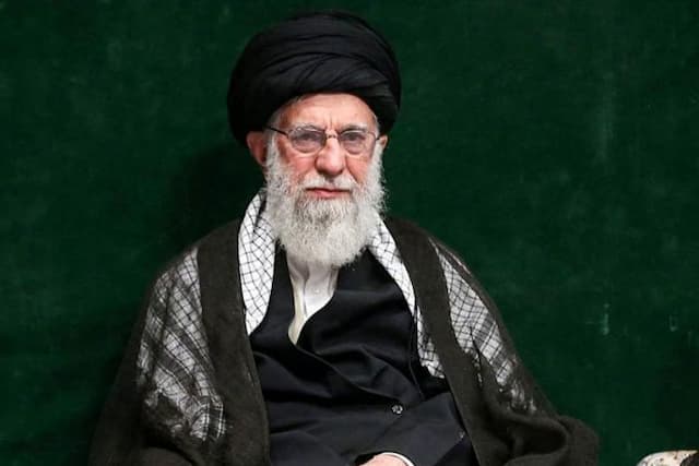 pemakaman_ayatollah_ali_khamenei_ditunda