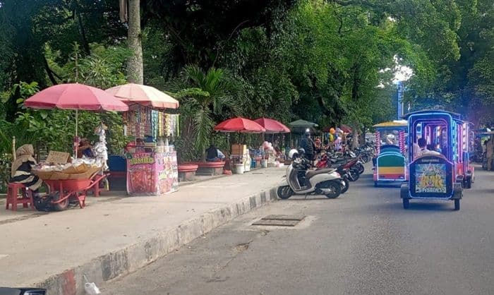 trotoar_pematangsiantar_beralih_jadi_lapak_dagangan_satpol_pp_sebut_sudah_beri_imbauan