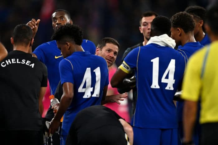 adu_penalti_batal_laga_chelsea_vs_johor_darul_tazim_berakhir_ricuh