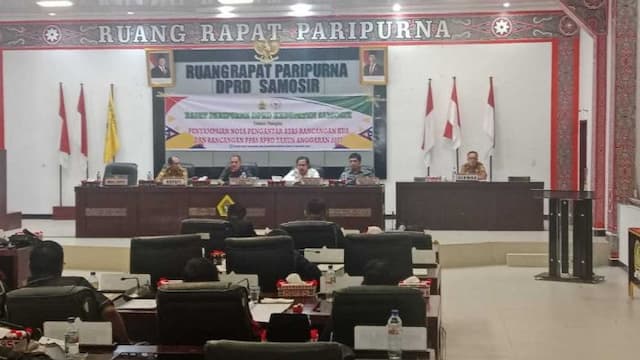 bupati_dan_wabup_tak_hadir_paripurna_kuappas_2027_samosir_ditunda