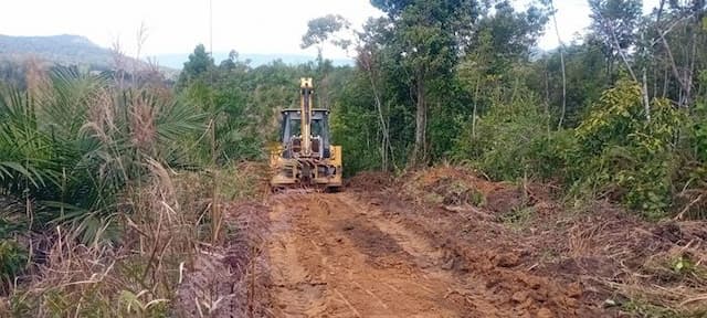 dinas_putr_toba_kerjakan_jalan_konsentrasi_sentra_produksi_di_dua_kecamatan_