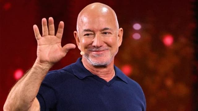 pendiri_amazon_dan_blue_origin_jeff_bezos_incar_sepertiga_saham_liverpool_fc