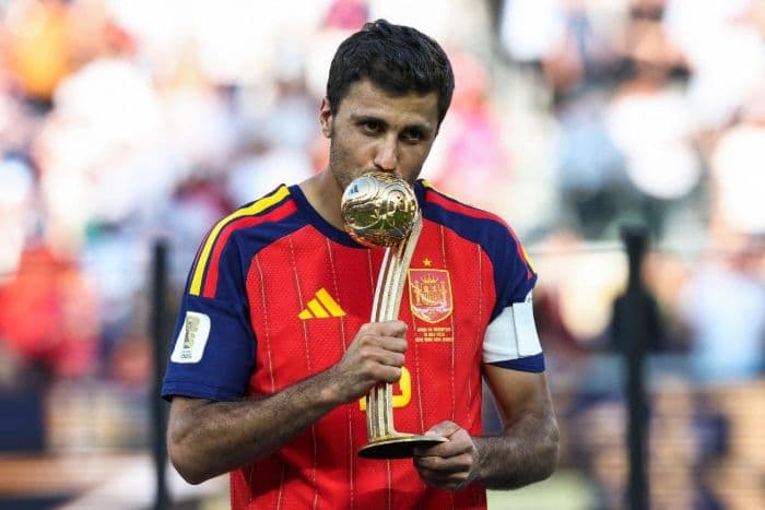 rodri_dipastikan_tak_tinggalkan_manchester_city