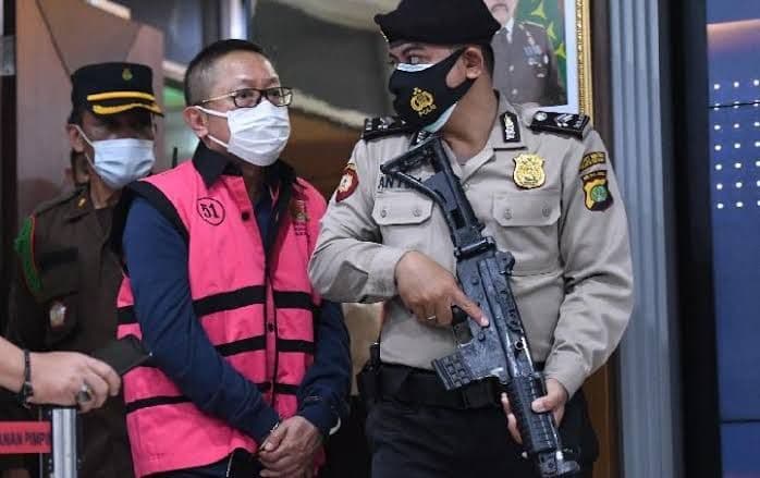 adelin_lis_bebas_bersyarat_usai_lunasi_uang_pengganti_rp1198_miliar_dan_us29_juta