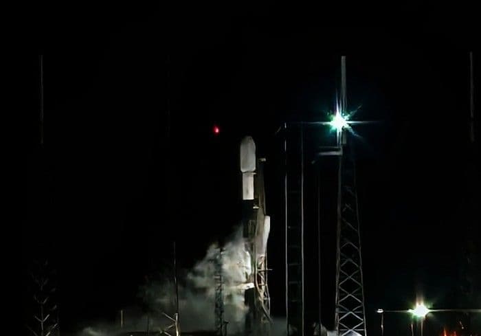 peluncuran_satelit_nusantara_lima_tertunda_akibat_cuaca_buruk