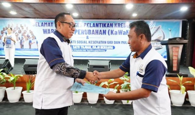 lantik_pengurus_kawan_20262031_bupati_taput_ajak_pers_perkuat_sinergi_pembangunan