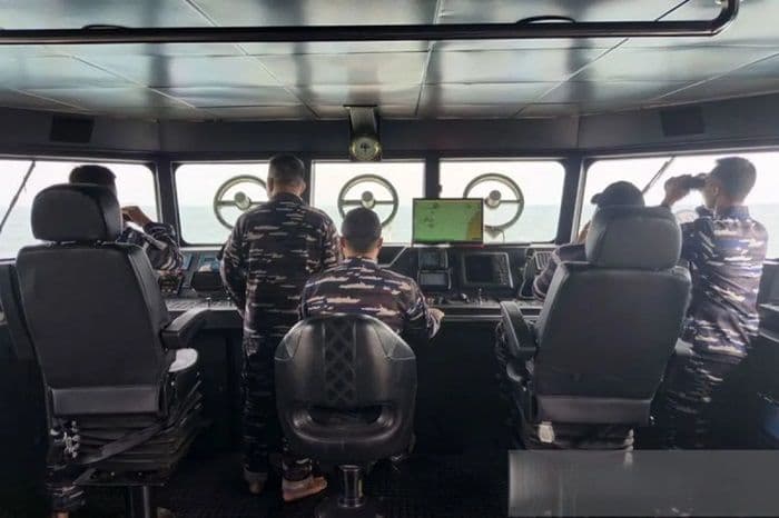 prabowo_perintahkan_ksal_cari_5_jurnalis_dan_3_kru_kapal_hilang_di_anak_krakatau_