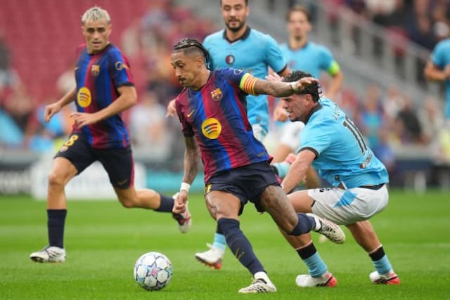 raphinha_makin_tajam_barcelona_belum_butuh_striker_baru