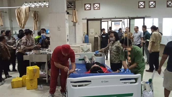 siswi_diduga_keracunan_mbg_hingga_gangguan_ingatan_dpr_minta_bgn_beri_kompensasi