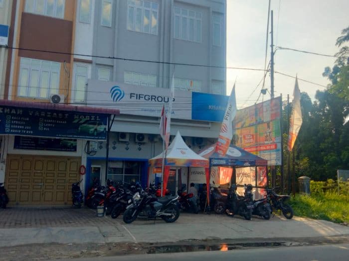 karyawan_fif_group_kisaran_melawan_usai_diberhentikan_tanpa_surat_resmi