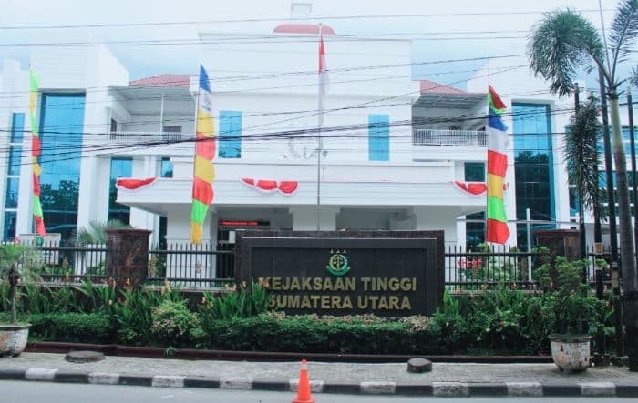 kejati_sumut_selidiki_jaksa_terima_uang_rp20_juta_di_kejari_samosir