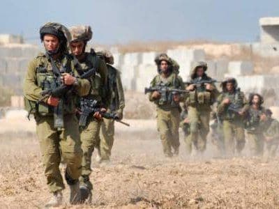 sepakati_gencatan_senjata_dengan_hamas_israel_mulai_tarik_pasukan_dari_gaza