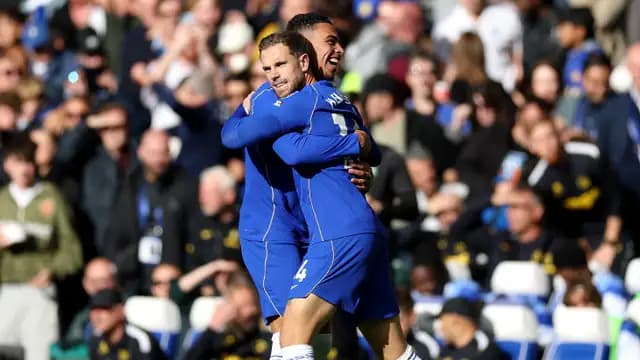 chelsea_hajar_bournemouth_51_henderson_dan_pedro_cetak_brace_