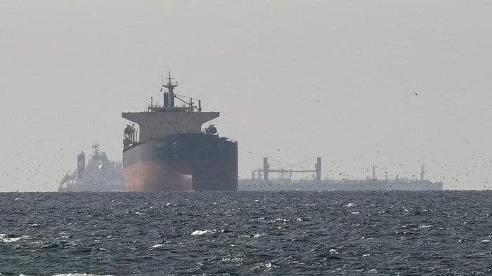 iran_serang_kapal_tanker_lpg_di_selat_hormuz_diduga_langgar_rute_pelayaran