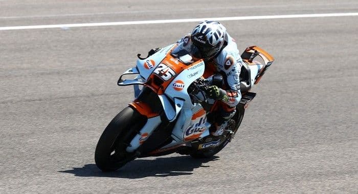 sprint_race_motogp_mandalika_2026_marquez_juara_bezzecchi_terjatuh