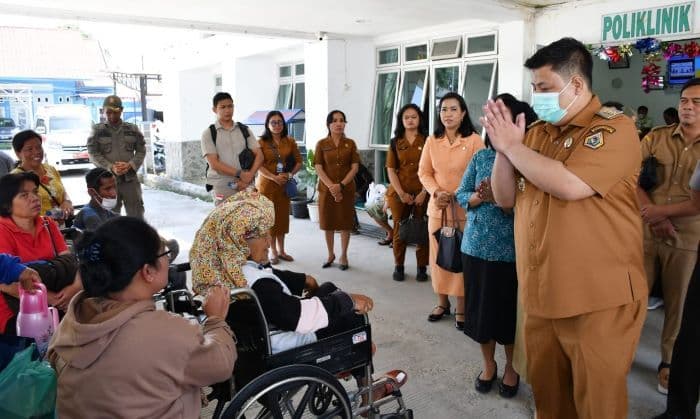 bupati_samosir_resmikan_dua_gedung_baru_rsud_targetkan_layanan_jantung_tahun_2026