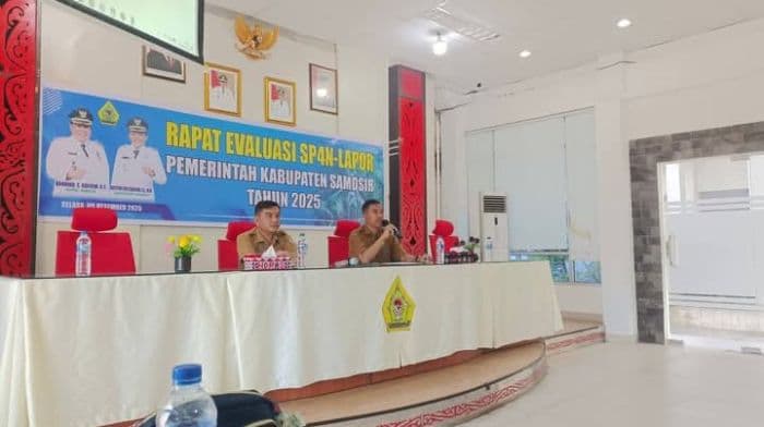 diskominfo_samosir_gelar_evaluasi_sp4nlapor_untuk_percepatan_tindak_lanjut_aduan_masyarakat