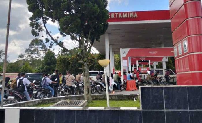kelangkaan_pertalite_di_simalungun_tekan_pedagang_kecil_dan_pekerja_harian