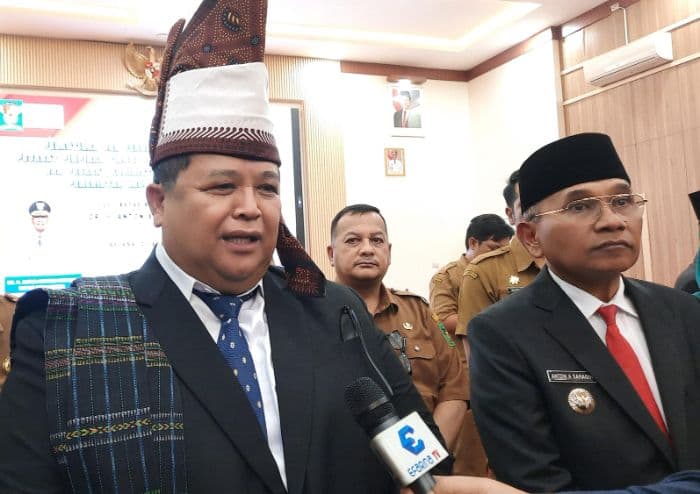 luluskan_koruptor_sekda_mixnon_permalukan_pemkab_simalungun