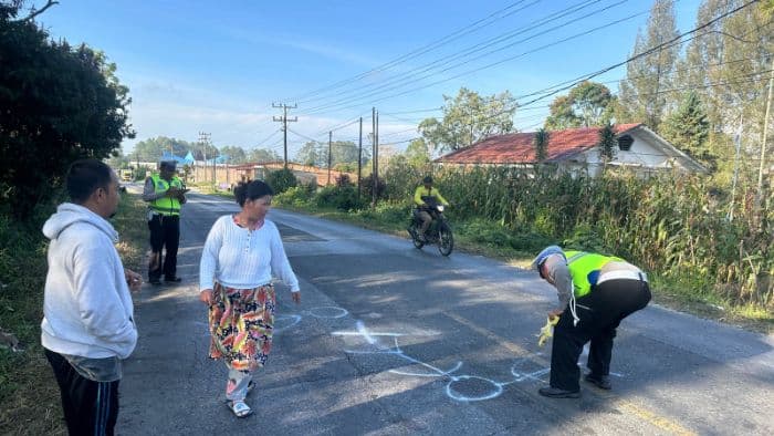kecelakaan_sepeda_motor_di_taput_1_tewas_dan_1_luka_berat_di_jalan_siborongborongbalige