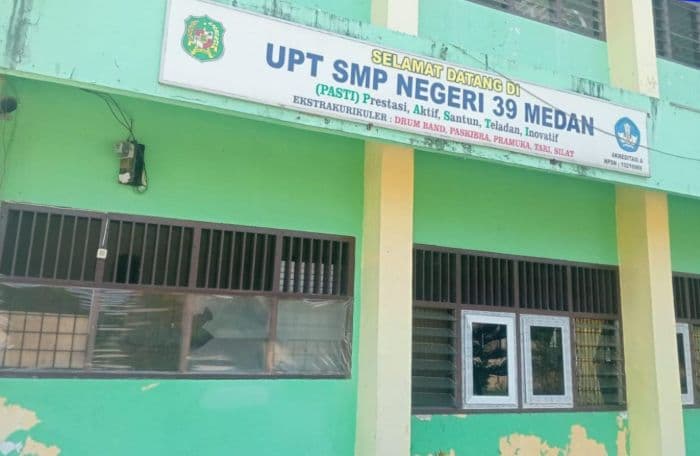 guru_di_smpn_39_medan_diduga_paksa_siswa_kelas_ix_berhenti