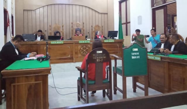ibu_penganiaya_anak_kandung_di_medan_dituntut_satu_tahun_penjara