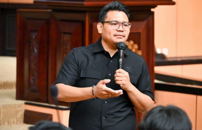 driver_ojol_dapat_thr_mpr_cairkan_tujuh_hari_sebelum_lebaran