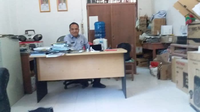 kepala_smkn_1_lahewa_klarifikasi_dugaan_penyalahgunaan_dana_bos_2025