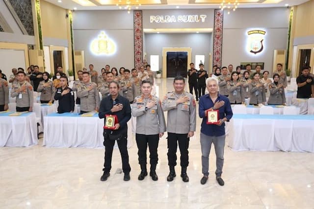 perkuat_publikasi_digital_humas_polda_sumut_gelar_pelatihan_videografi_dan_fotografi_untuk_personel