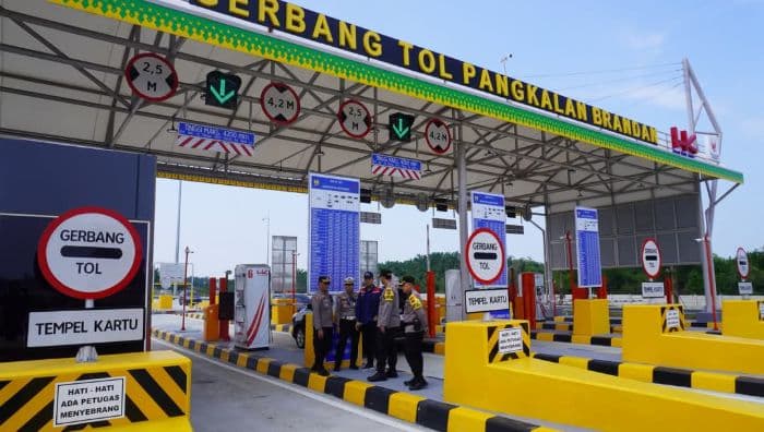 arus_mudik_balik_lebaran_2025_tercatat_272892_kendaraan_melintas_di_jalan_tol_binjailangsa