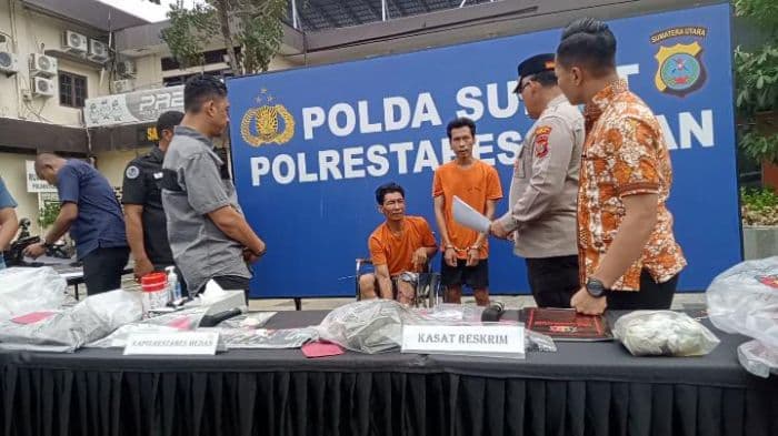 pembunuh_fedrick_merupakan_ayah_dan_anak_motifnya_ingin_kuasai_mobil_korban_