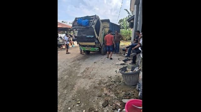 dump_truck_ratusan_juta_hilang_di_simalungun_dua_pelaku_penggelapan_ditangkap