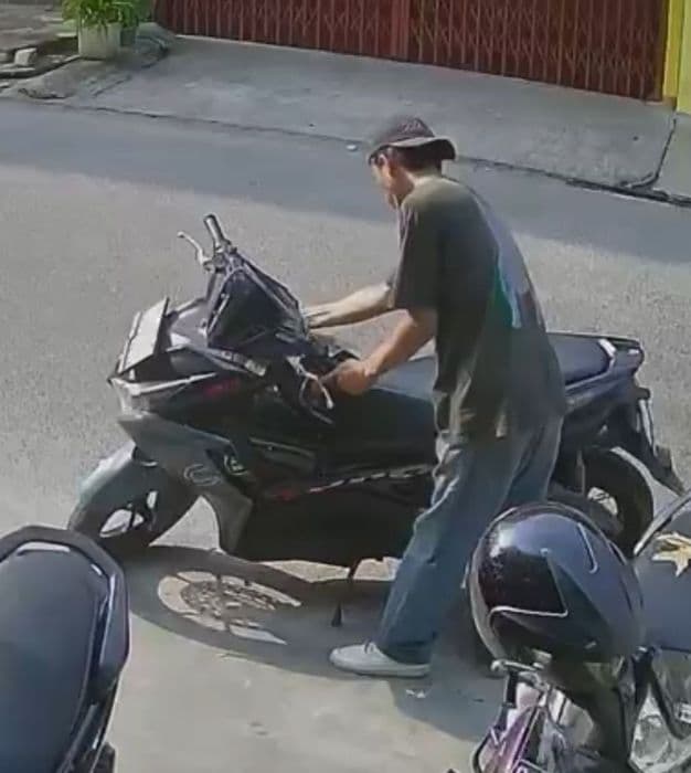 motor_mahasiswa_di_medan_dilarikan_pria_bermodus_tukang_parkir