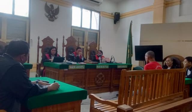 sidang_tuntutan_pengusaha_depot_air_minum_bekap_istri_hingga_tewas_di_helvetia_ditunda_