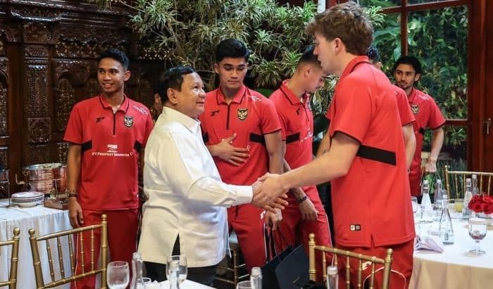 jam_tangan_rolex_untuk_pemain_timnas_diberi_prabowo_dari_uang_pribadi
