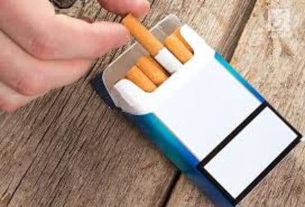 awas_kebijakan_kemasan_polos_perparah_peredaran_rokok_ilegal_