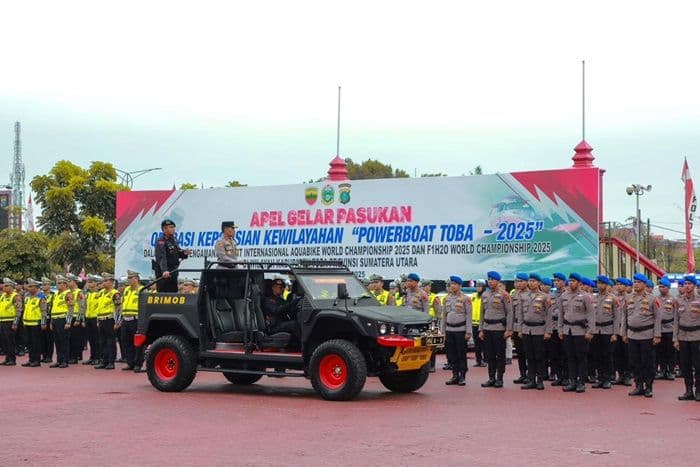 polda_sumut_kerahkan_1110_personel_untuk_pengamanan_powerboat_toba_2025