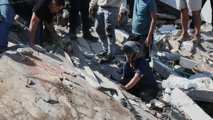 enam_bandara_di_kolombia_ditutup_akibat_gempa_magnitudo_74