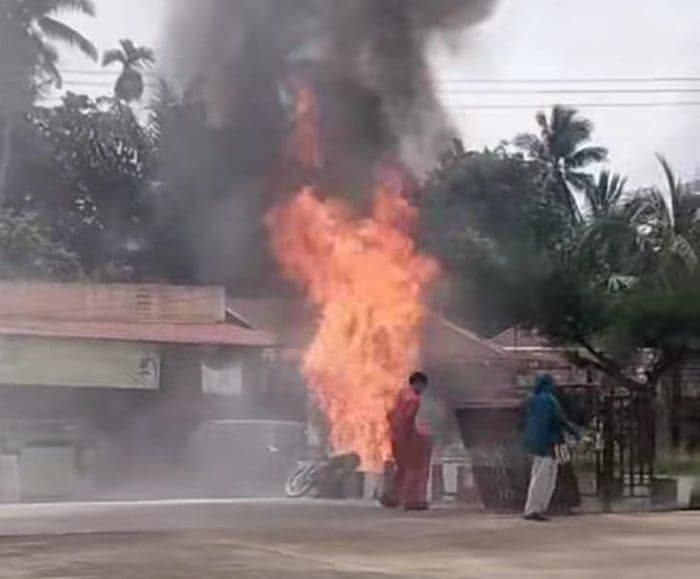 motor_modifikasi_terbakar_di_spbu_galang_saat_isi_pertalite_