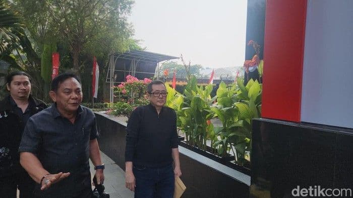 sempat_mangkir_rudy_tanoe_akhirnya_penuhi_panggilan_kpk