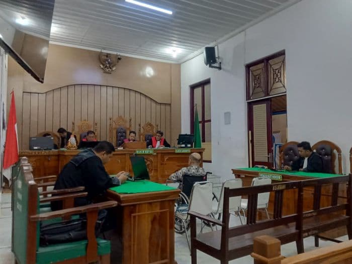 eks_kadisdik_tebing_tinggi_divonis_6_tahun_penjara_kasus_korupsi_buku_dan_alat_tulis