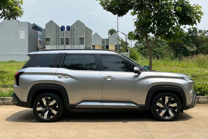 mitsubishi_destinator_resmi_meluncur_suv_turbo_baru_dengan_fitur_lengkap_dan_ground_clearance_244_mm